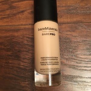 Barepro Liquid Foundation Cool Beige full size